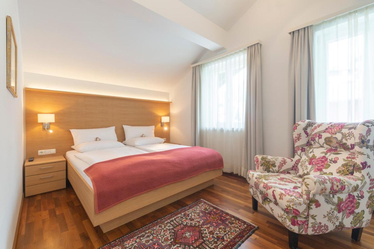 Pension Seehof Appartements Sankt Wolfgang im Salzkammergut Exterior photo